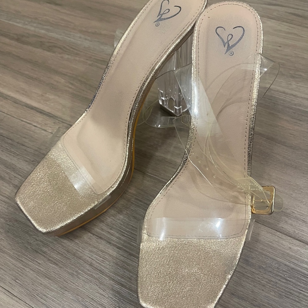 Women’s Shoes